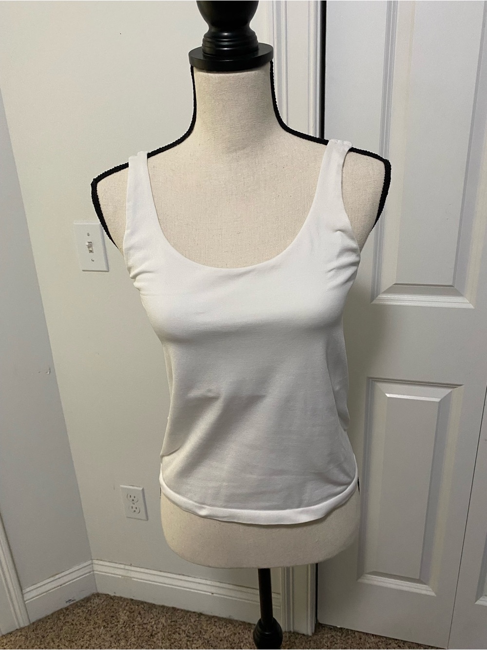 Avec Les Filles White Scoop Neck Tank